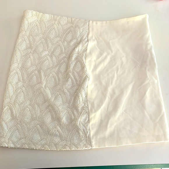 Cream/off white sequin front stretch mini skirt - Picture 3 of 5